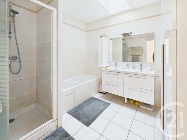 maison à vendre - 6 pièces - 133.0 m2 - VILLENAVE D ORNON - 33 - AQUITAINE - Century 21 Charly Immobilier & Patrimoine