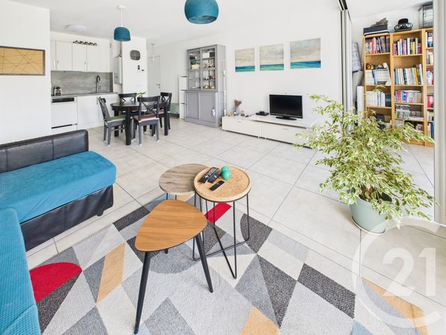 Appartement F4 à vendre - 4 pièces - 70.81 m2 - TALENCE - 33 - AQUITAINE - Century 21 Charly Immobilier & Patrimoine