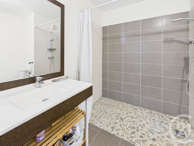 Appartement F2 à vendre - 2 pièces - 39.7 m2 - VILLENAVE D ORNON - 33 - AQUITAINE - Century 21 Charly Immobilier & Patrimoine