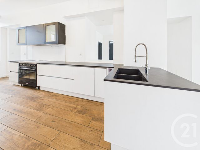 maison à vendre - 9 pièces - 265.0 m2 - VILLENAVE D ORNON - 33 - AQUITAINE - Century 21 Charly Immobilier & Patrimoine