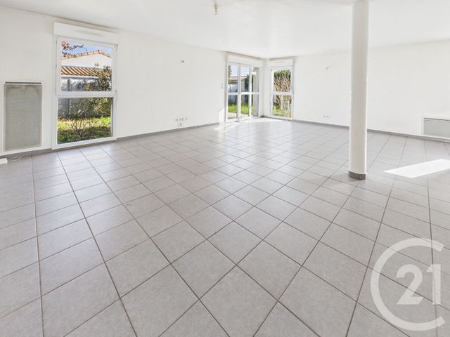 Appartement Duplex à vendre - 4 pièces - 102.0 m2 - VILLENAVE D ORNON - 33 - AQUITAINE - Century 21 Charly Immobilier & Patrimoine