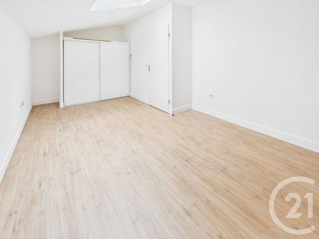 Appartement F3 à vendre - 3 pièces - 73.0 m2 - VILLENAVE D ORNON - 33 - AQUITAINE - Century 21 Charly Immobilier & Patrimoine