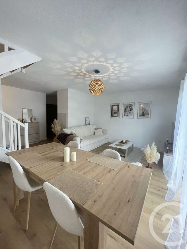 Appartement F3 à vendre - 3 pièces - 73.0 m2 - VILLENAVE D ORNON - 33 - AQUITAINE - Century 21 Charly Immobilier & Patrimoine