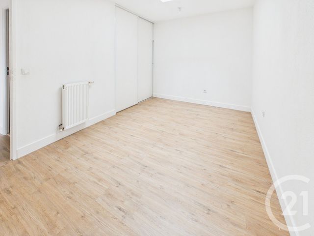 Appartement F3 à vendre - 3 pièces - 73.0 m2 - VILLENAVE D ORNON - 33 - AQUITAINE - Century 21 Charly Immobilier & Patrimoine
