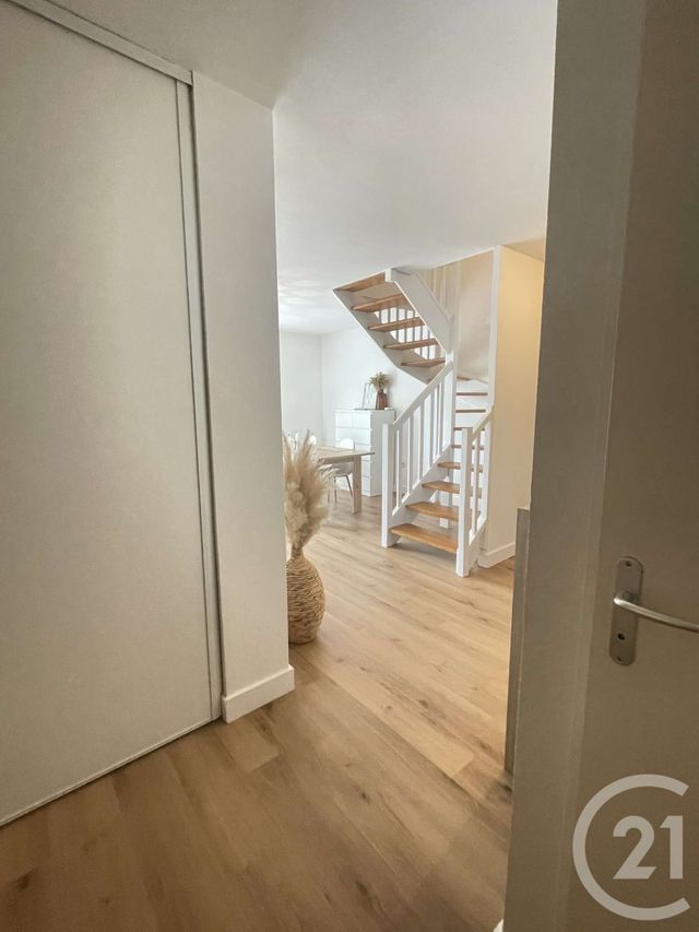 Appartement F3 à vendre - 3 pièces - 73.0 m2 - VILLENAVE D ORNON - 33 - AQUITAINE - Century 21 Charly Immobilier & Patrimoine