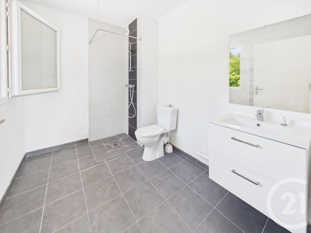 Appartement F2 à vendre - 2 pièces - 40.3 m2 - VILLENAVE D ORNON - 33 - AQUITAINE - Century 21 Charly Immobilier & Patrimoine