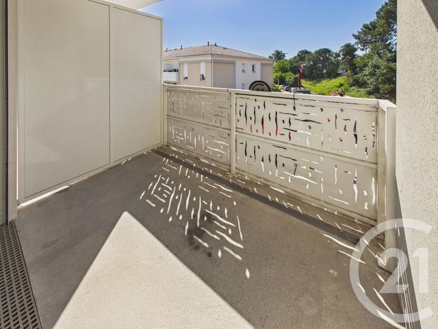 Appartement F2 à vendre - 2 pièces - 40.3 m2 - VILLENAVE D ORNON - 33 - AQUITAINE - Century 21 Charly Immobilier & Patrimoine