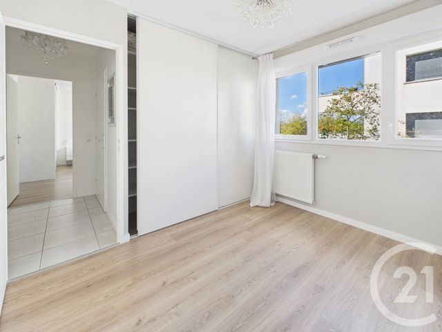 Appartement à vendre - 3 pièces - 63.63 m2 - VILLENAVE D ORNON - 33 - AQUITAINE - Century 21 Charly Immobilier & Patrimoine