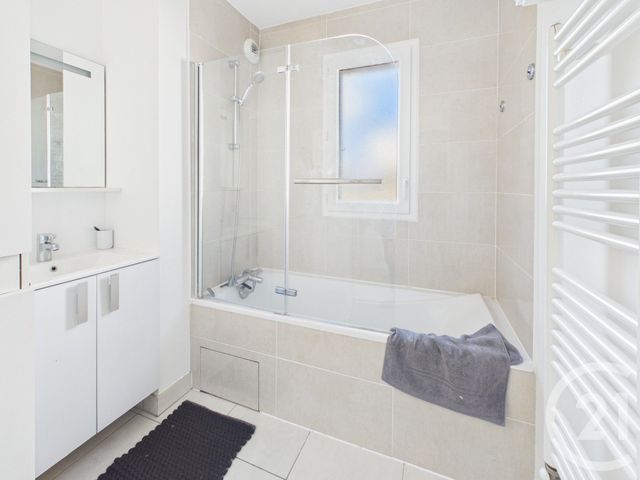 Appartement à vendre - 3 pièces - 63.63 m2 - VILLENAVE D ORNON - 33 - AQUITAINE - Century 21 Charly Immobilier & Patrimoine