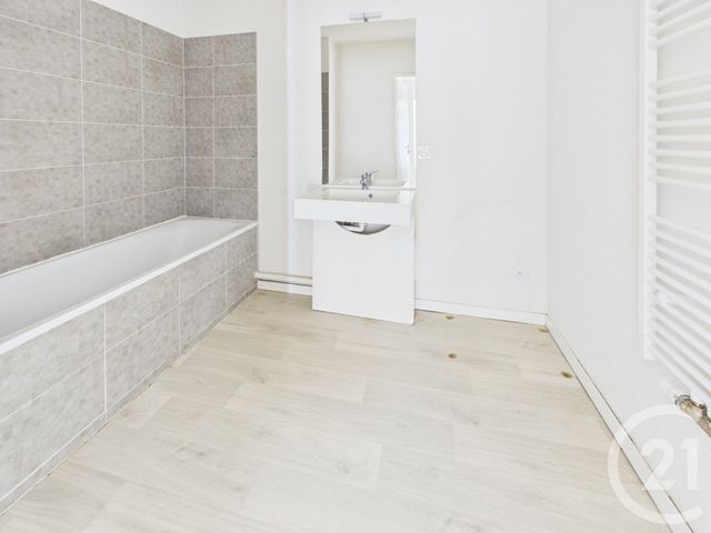 Appartement F3 à vendre - 3 pièces - 61.99 m2 - VILLENAVE D ORNON - 33 - AQUITAINE - Century 21 Charly Immobilier & Patrimoine